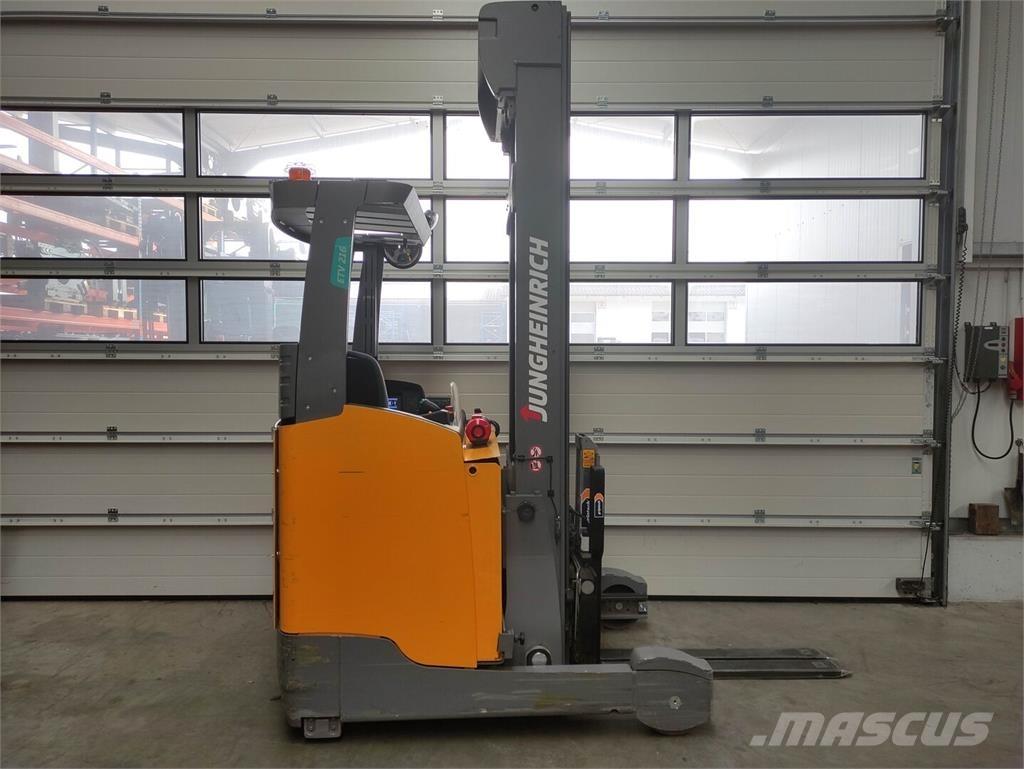 Jungheinrich ETV 216 Schubmaststapler