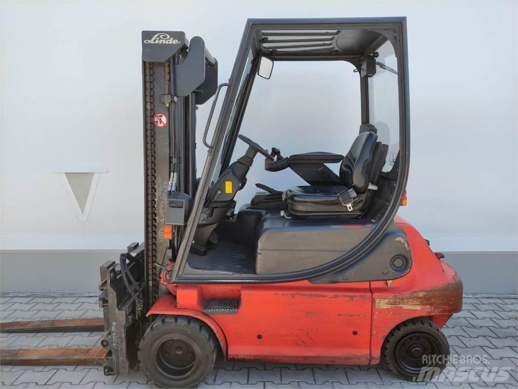 Linde E20P-02-335 Elektrostapler