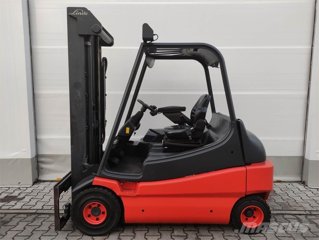 Linde E30-336-03 (LACK NEU) Elektrostapler