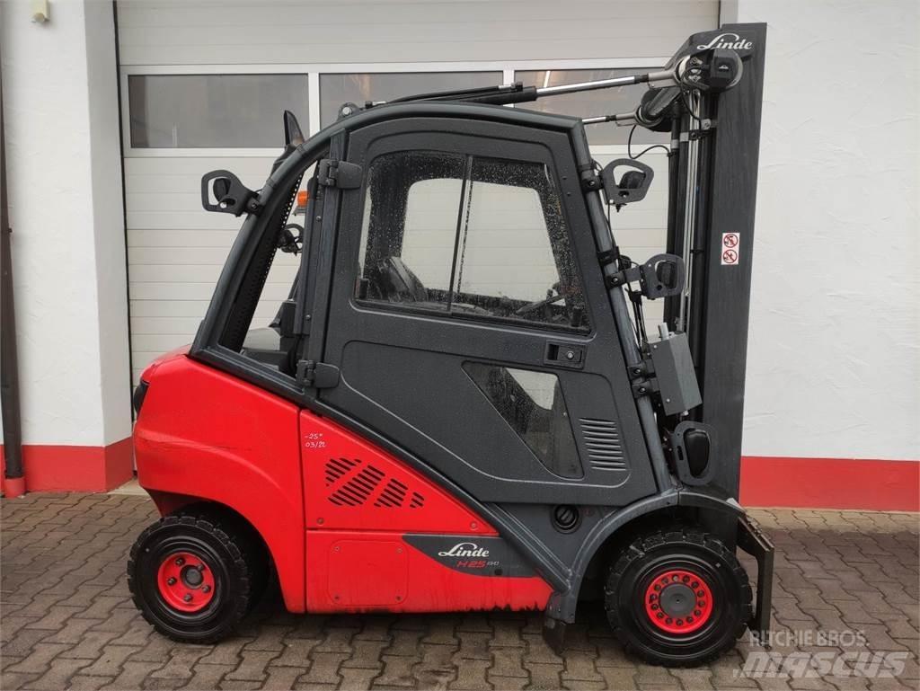Linde H25D-02-392 EVO Diesel trucks
