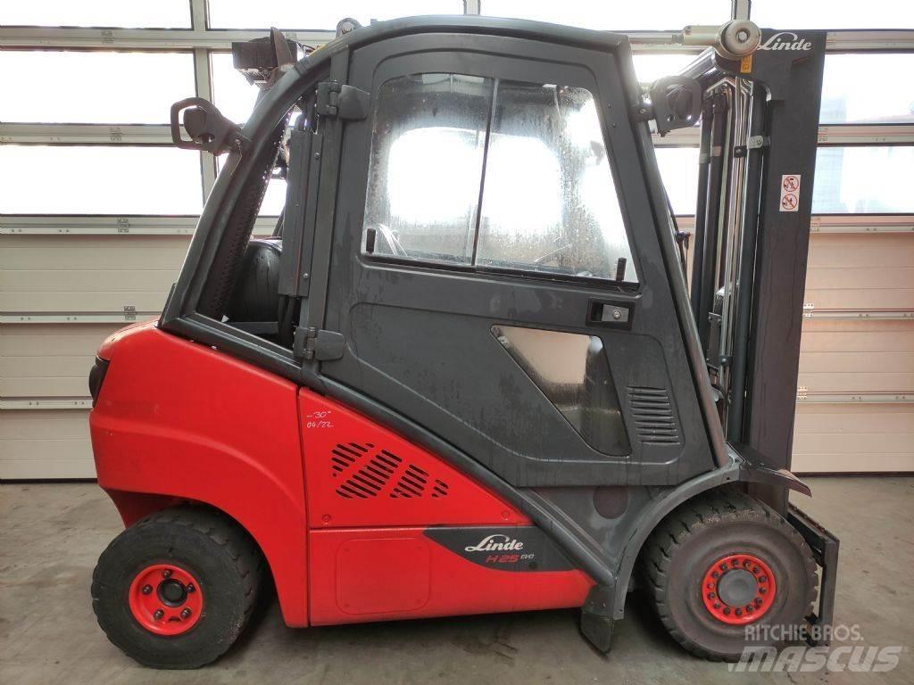Linde H25T-02-392 EVO LPG trucks