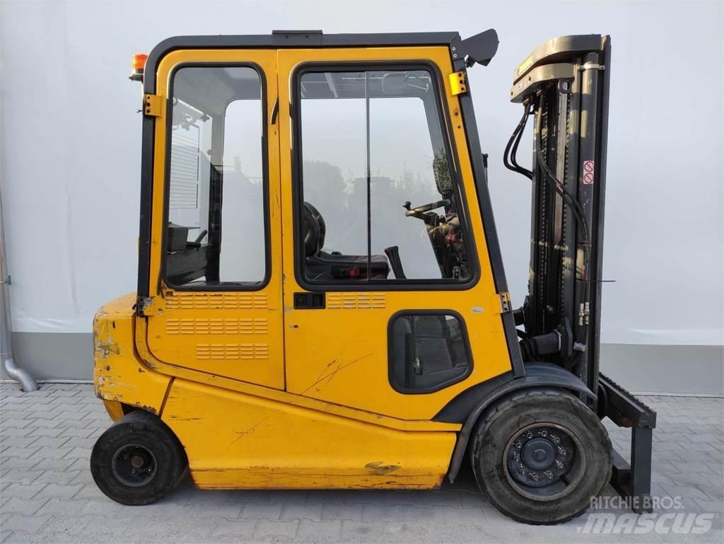 Om-Pimespo XE40 Elektrostapler