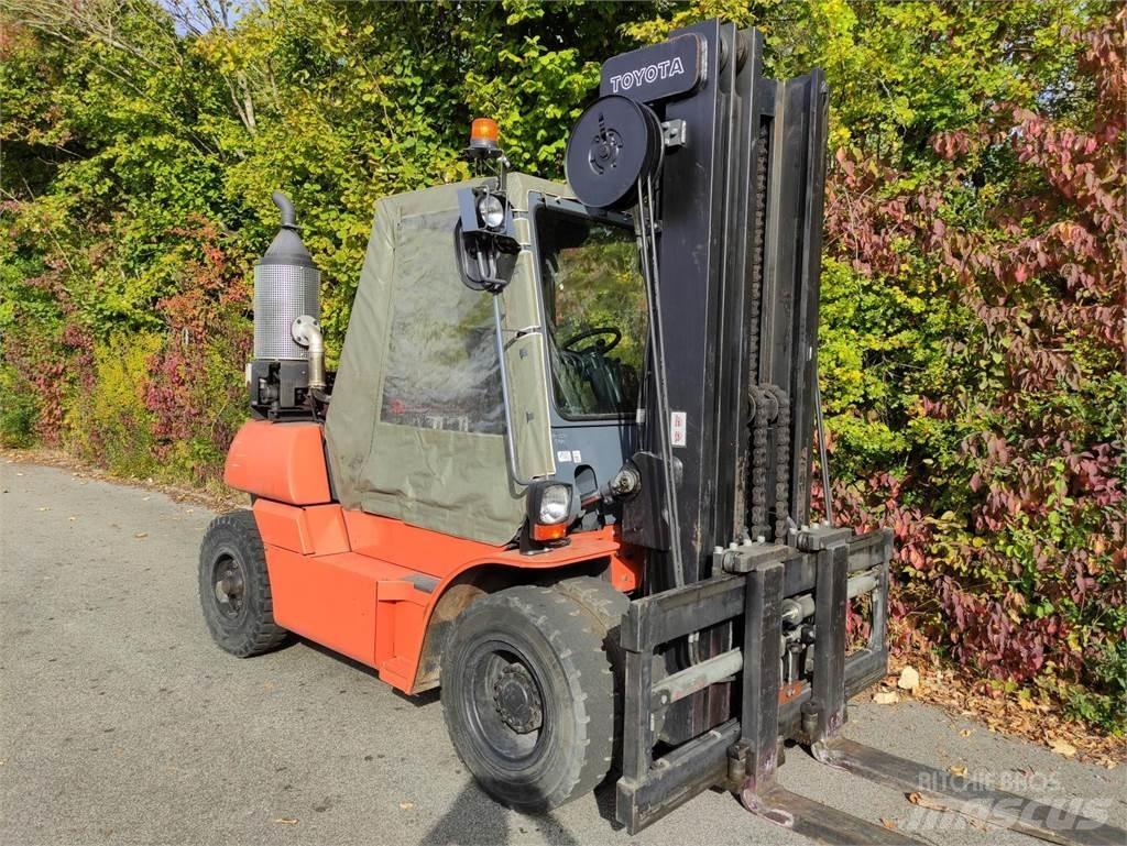 Toyota 50-5FD60 Dieselstapler