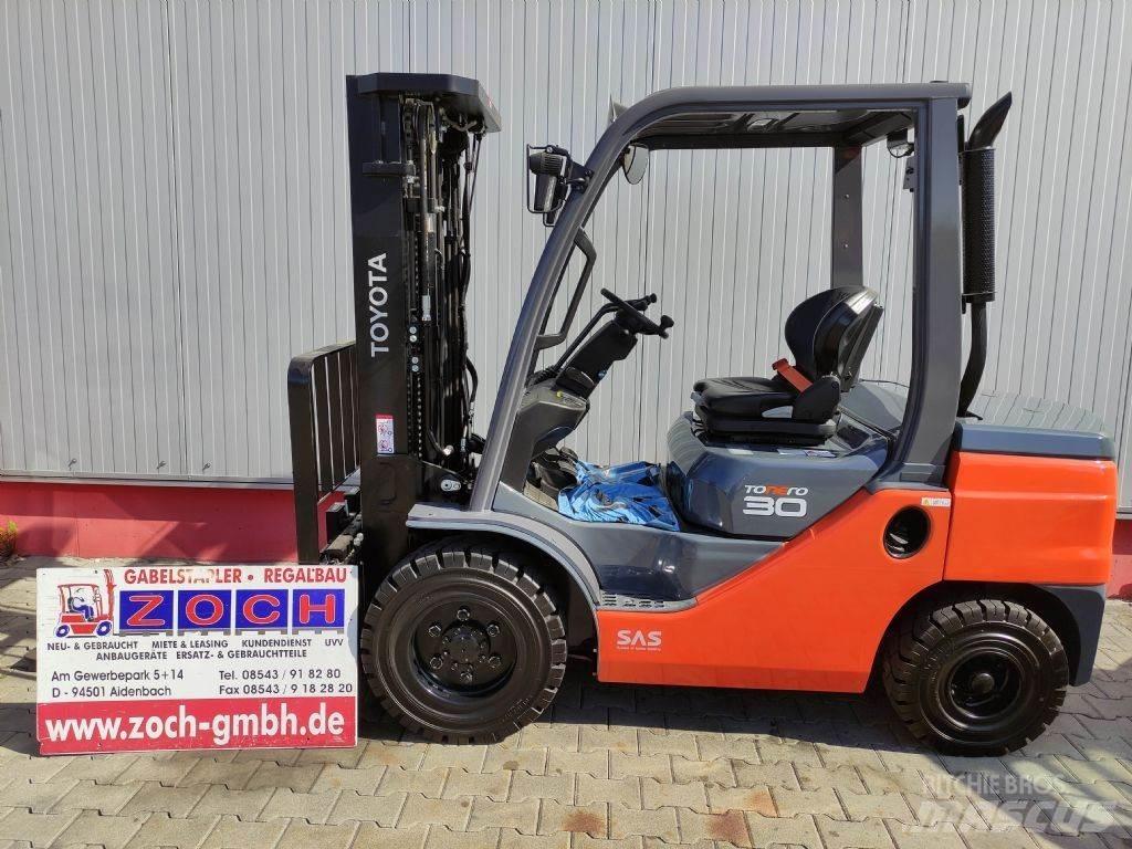 Toyota 52-8FDF30 Dieselstapler