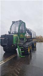 John Deere 810 E