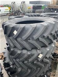 BKT 600/65R38