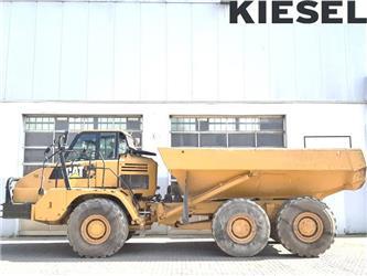 Caterpillar 730