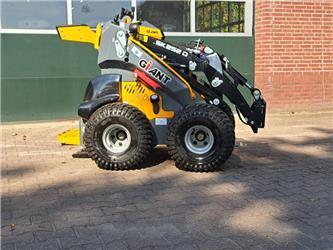 GiANT skidsteer SK252D