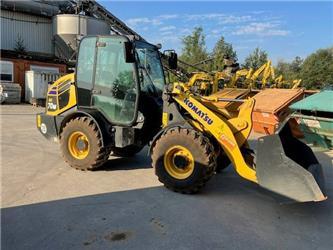 Komatsu WA70-8