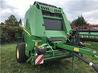 John Deere V461M