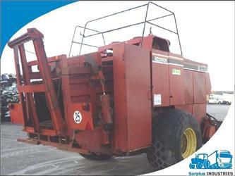 Hesston 4900