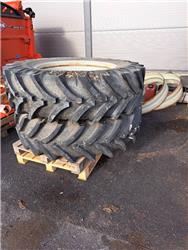 Mitas 460/85R38 (18,4R38)