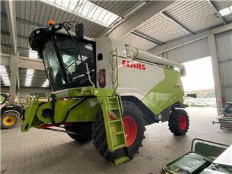 CLAAS Tucano 430