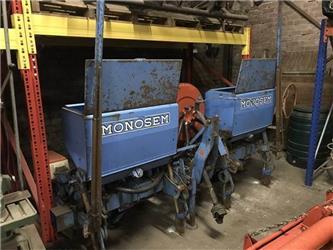 Monosem 4 rij maiszaaimachine