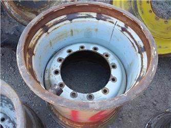 Komatsu 895 26x28,5