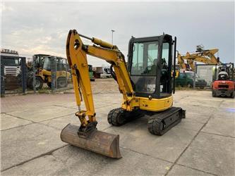 Komatsu PC 26 MR-3
