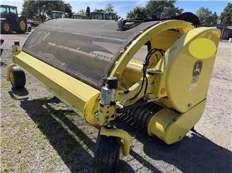 John Deere 639