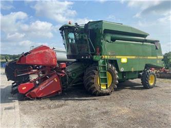 John Deere 2258
