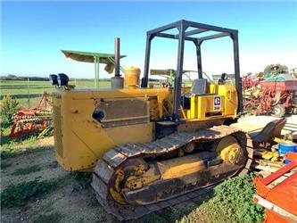 Caterpillar D4