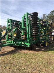 John Deere 2310