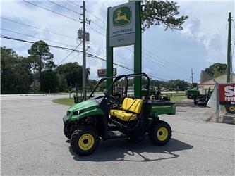 John Deere 560E