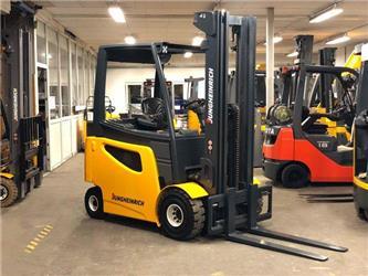 Jungheinrich EFG425 - 5.5M HUBHÖHE -BATTERIE 74% -TRIPLEX