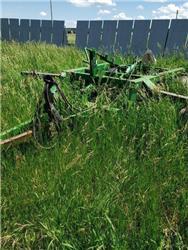 John Deere 637