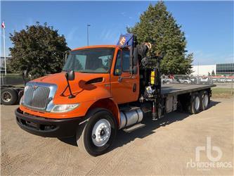 International 4400 SBA