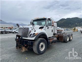 International 7600