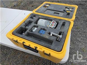 SPECTRA PRECISION DG813