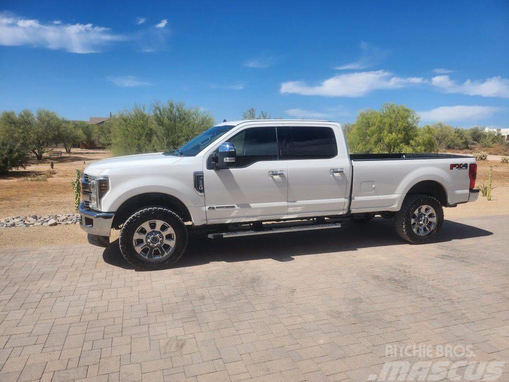 Ford F 350 FX4 Andere Fahrzeuge