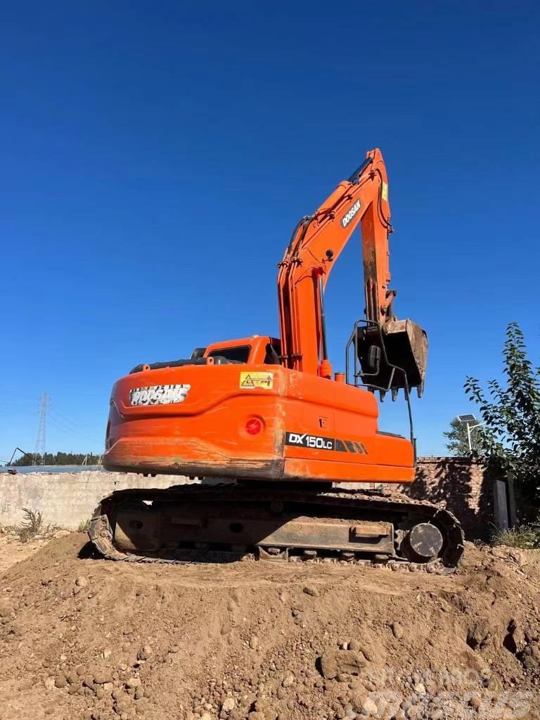 Doosan DX150 Midi excavators  7t - 12t