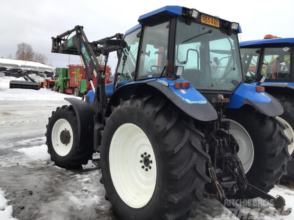 New Holland TM 115 Traktoren