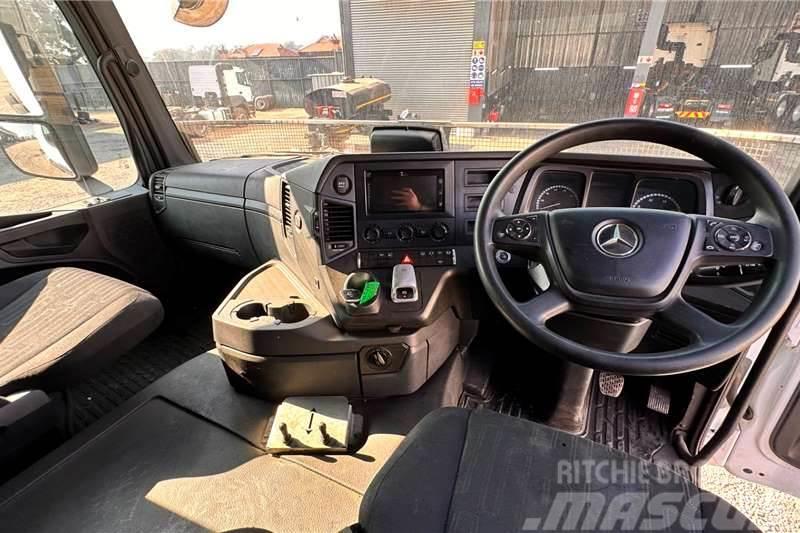 Mercedes-Benz Actros 3345 6x4 T/T Andere Fahrzeuge