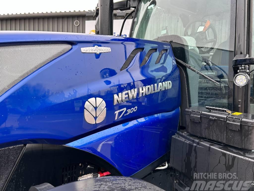New Holland T7 300 AC PLM Connect Traktoren