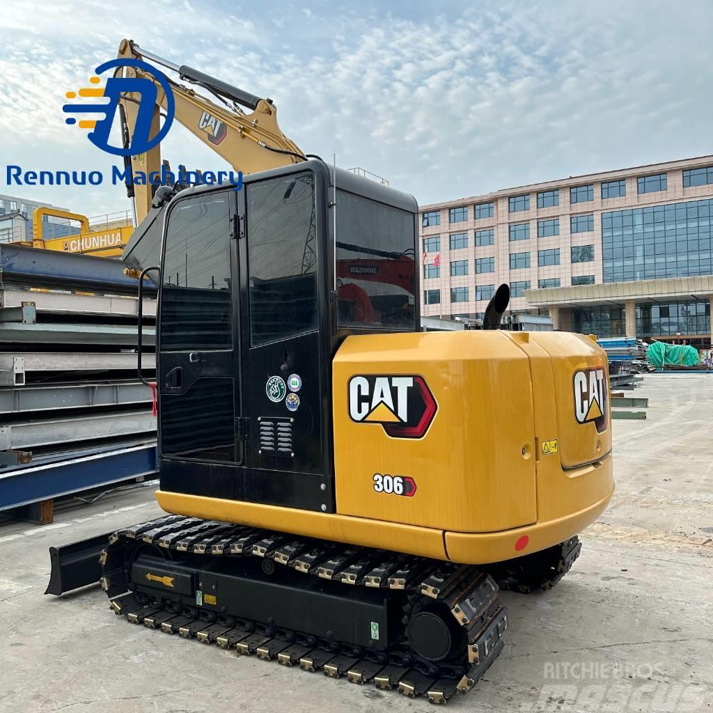 CAT 306E with rubber Minibagger < 7t