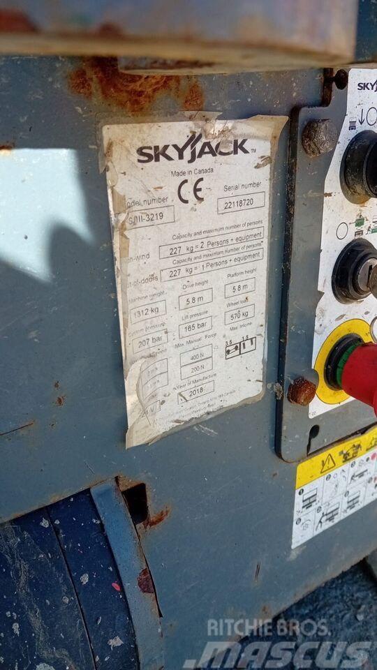 SkyJack SJ 3219 Scheren-Arbeitsbühnen