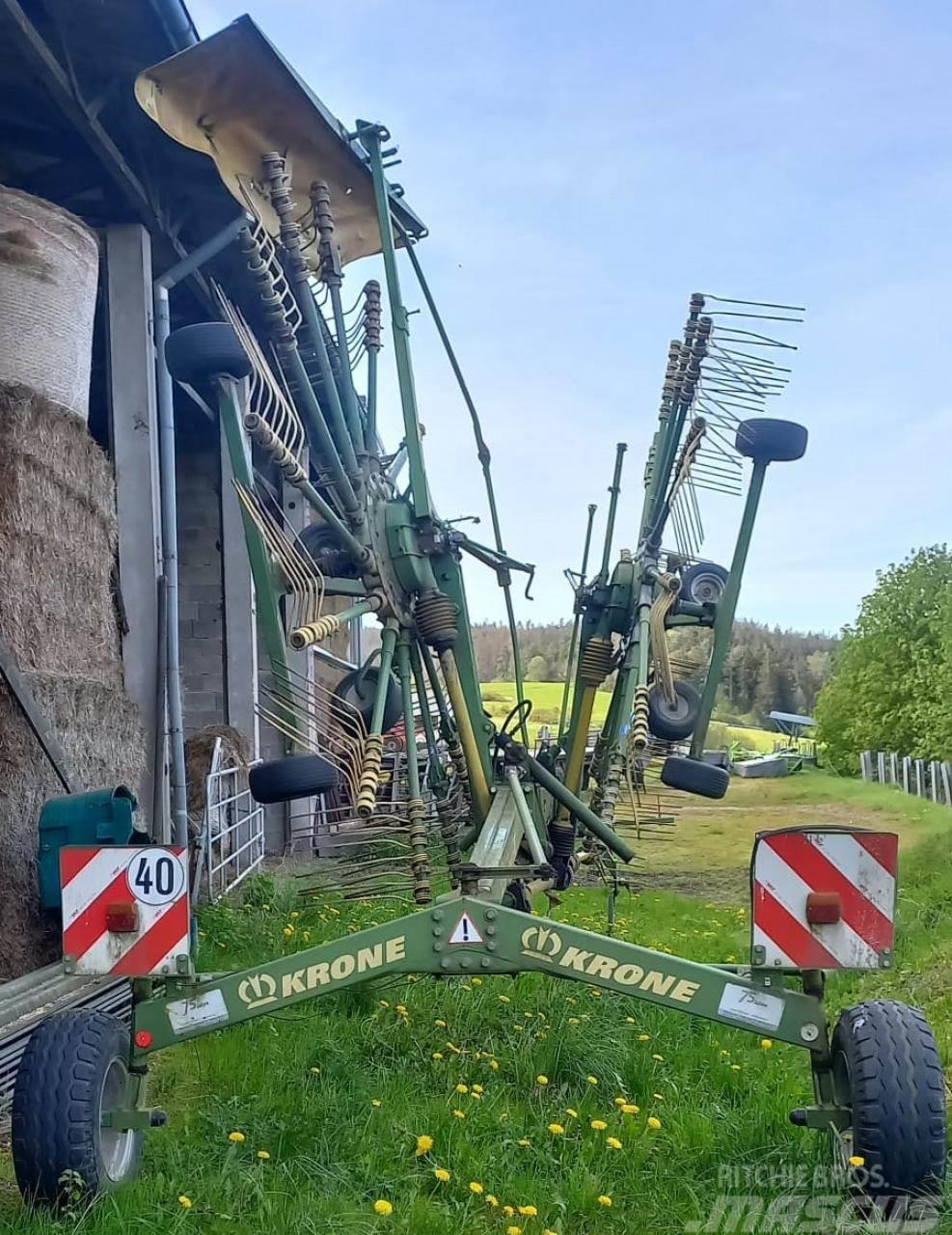 Krone Swadro 809 Windrowers
