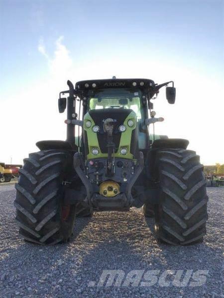 CLAAS AXION 810 CMATIC Traktoren