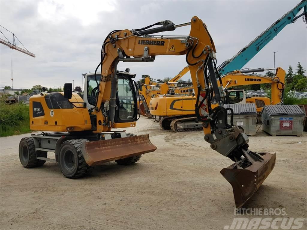 Liebherr A912 Compact Mobilbagger