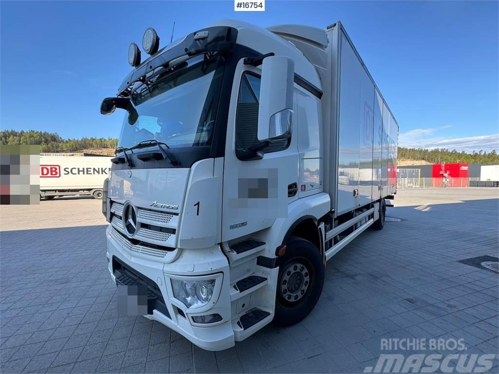 Mercedes-Benz Actros 1835 4x2 box truck w/ full side opening and Kofferaufbau