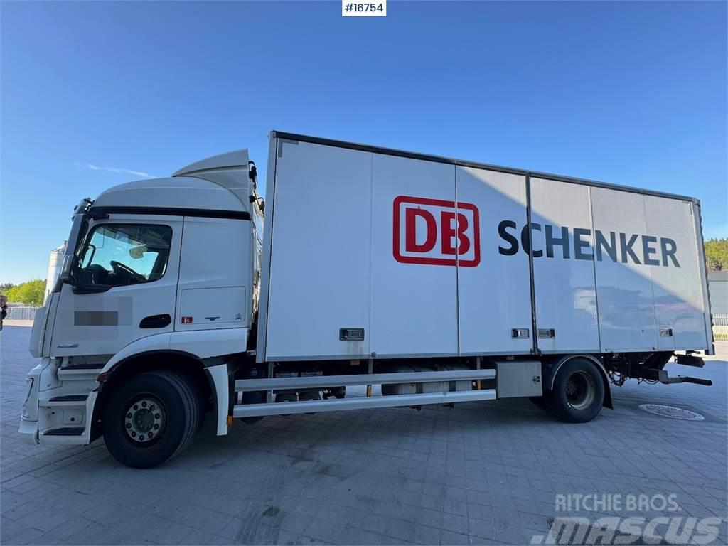 Mercedes-Benz Actros 1835 4x2 box truck w/ full side opening and Kofferaufbau