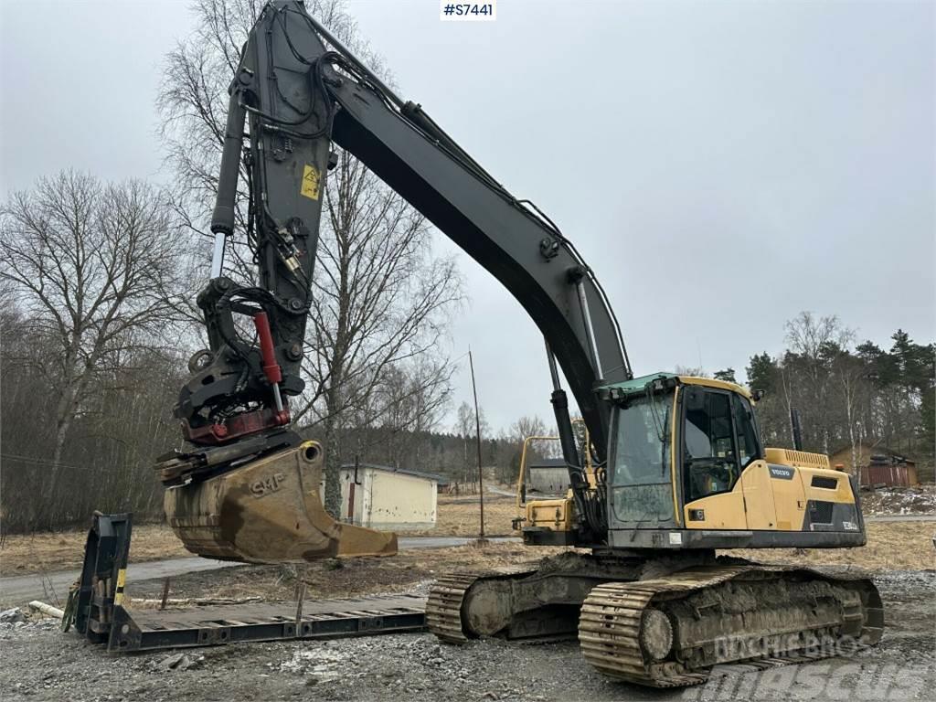 Volvo EC300DL With rotor, digging system and buckets SEE Raupenbagger