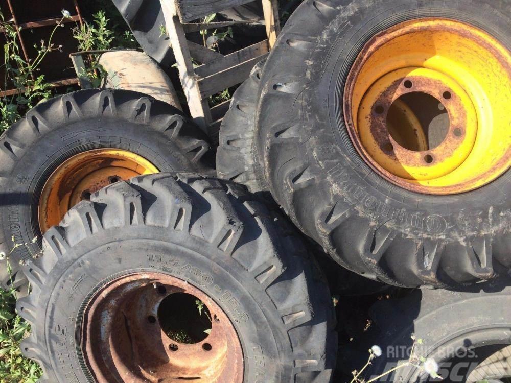  Dumper wheel and tyre 11.5/80 - 15.3 £60 plus vat  Reifen