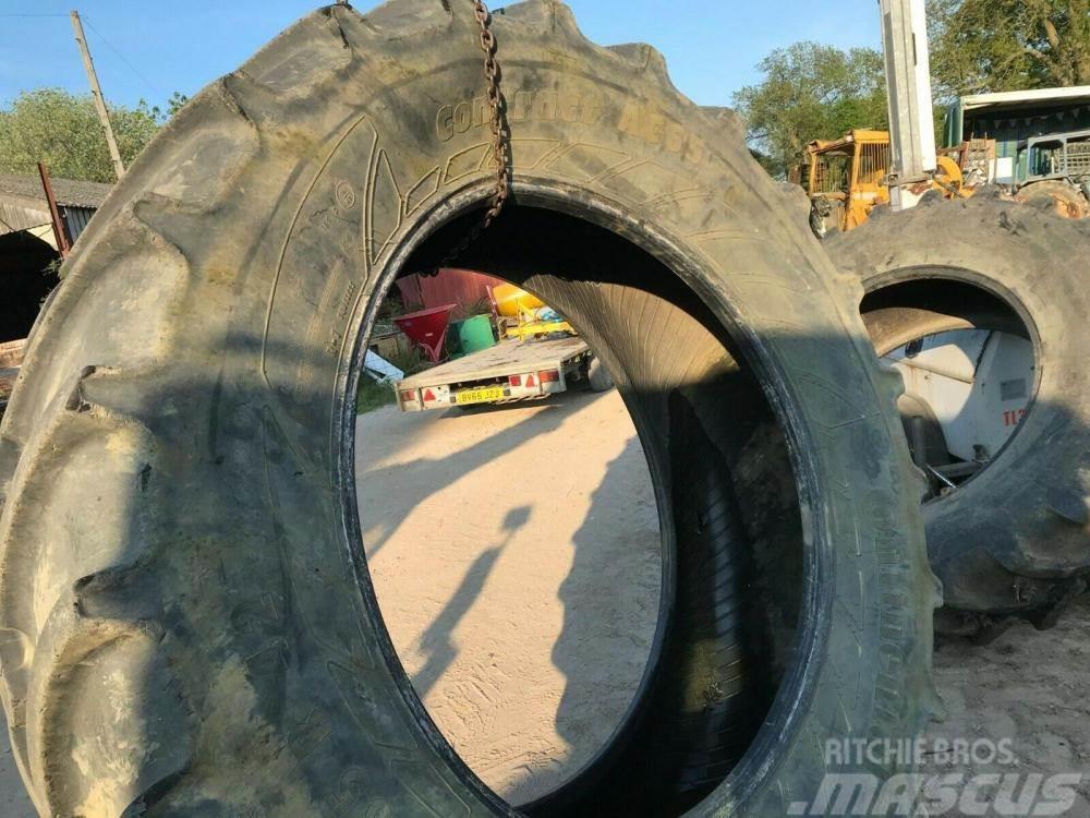  Tractor tyres 650/65 R 42 - £500 plus vat £600 Reifen