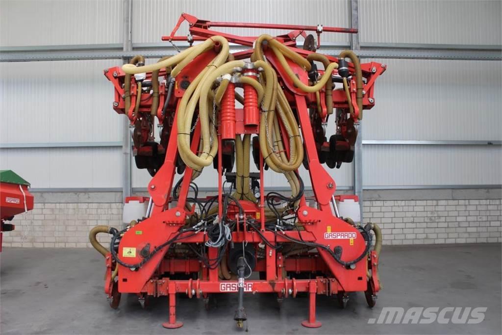 Maschio Manta XL mit Fronttank Präzisionssaatmaschinen