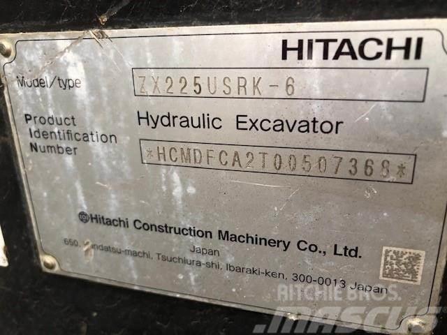 Hitachi ZX225USRK-6 Raupenbagger