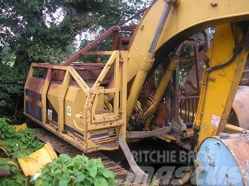 CAT 318BL EXCAVATOR (BURNT OUT) PARTS ONLY Raupenbagger