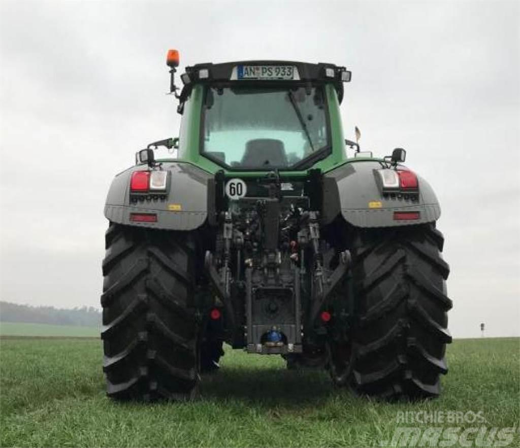 Fendt 933 Vario S4 Profi Plus Traktoren