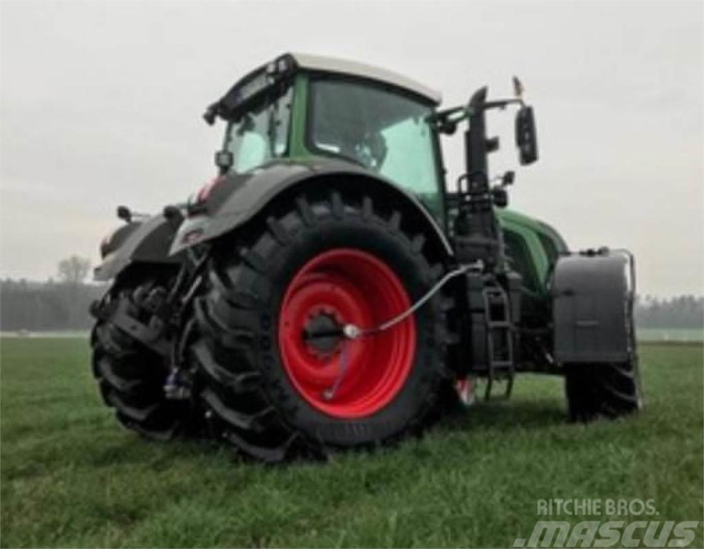 Fendt 933 Vario S4 Profi Plus Traktoren